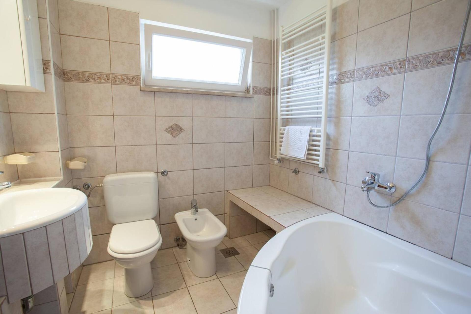 Apartments & Rooms Dekanic Baška Екстериор снимка