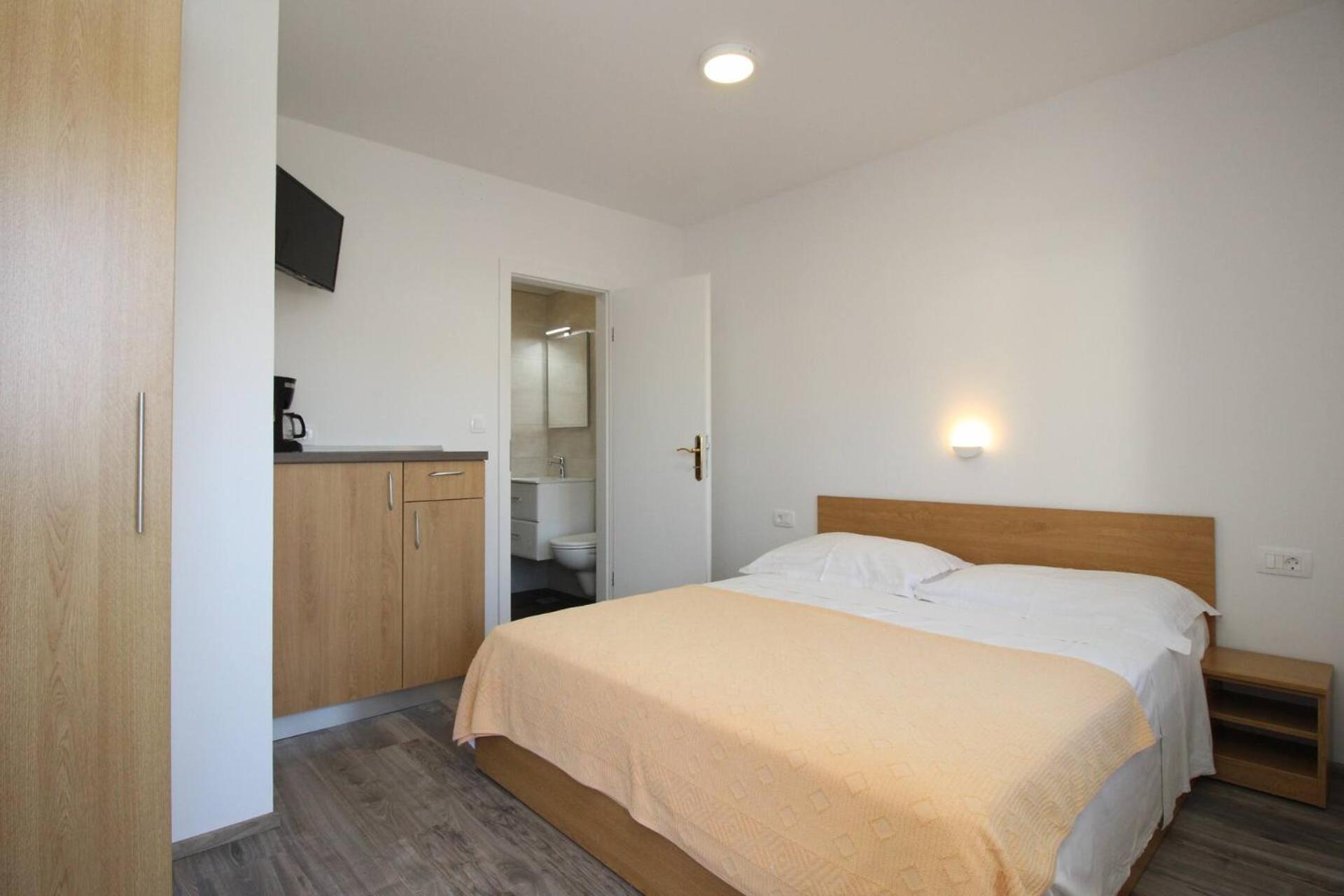 Apartments & Rooms Dekanic Baška Екстериор снимка