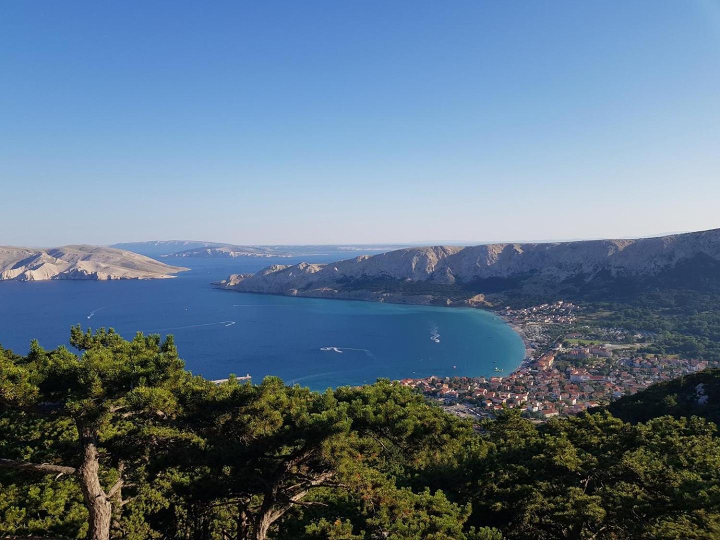 Apartments & Rooms Dekanic Baška Екстериор снимка
