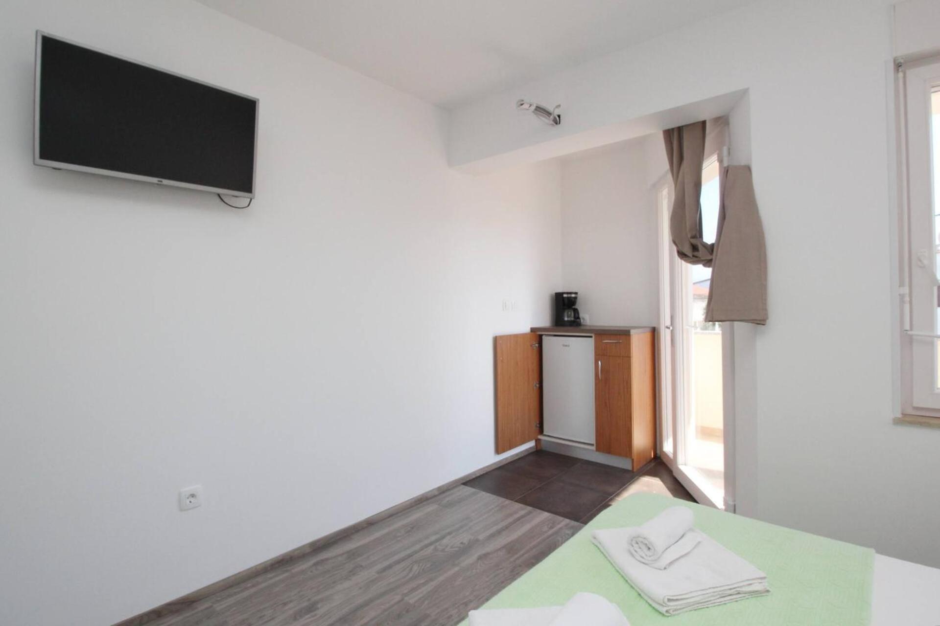 Apartments & Rooms Dekanic Baška Екстериор снимка