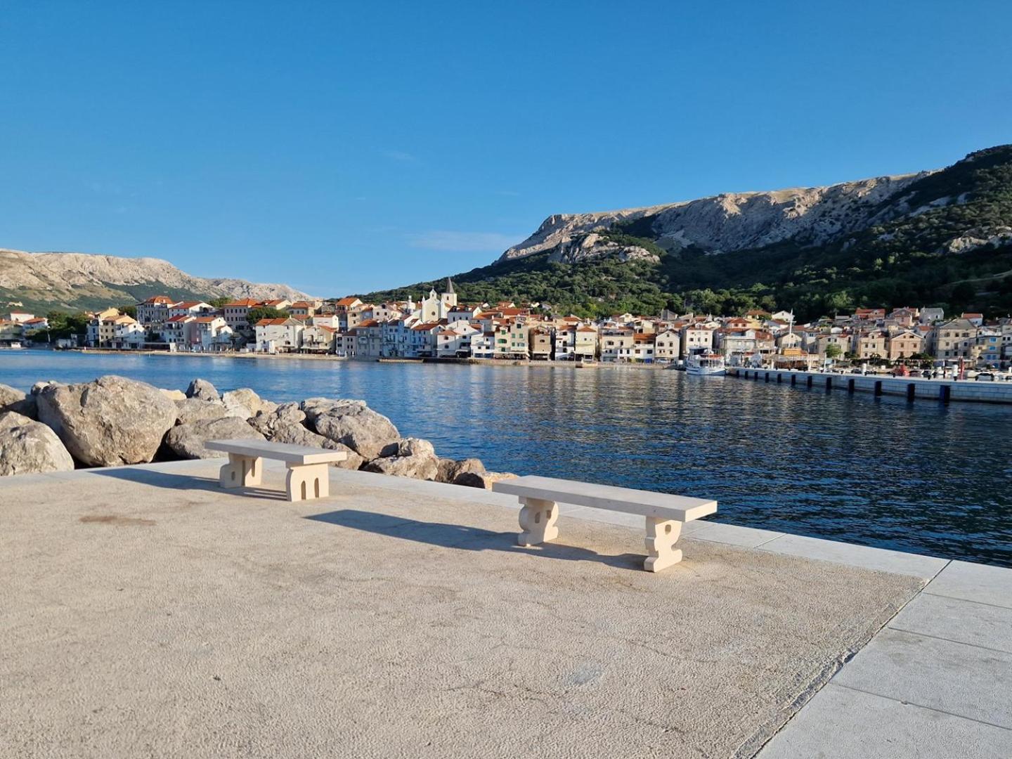Apartments & Rooms Dekanic Baška Екстериор снимка