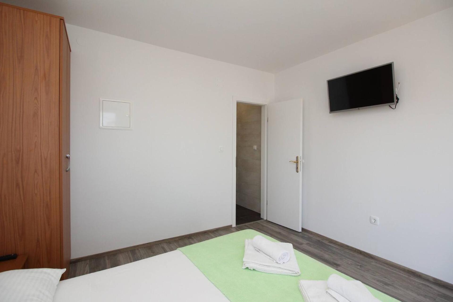 Apartments & Rooms Dekanic Baška Екстериор снимка