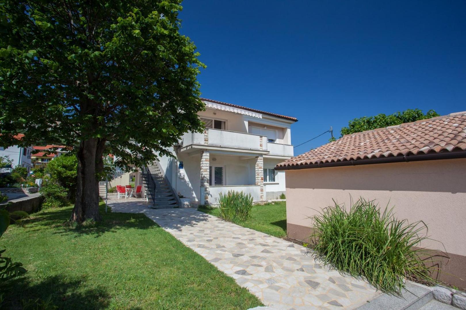 Apartments & Rooms Dekanic Baška Екстериор снимка